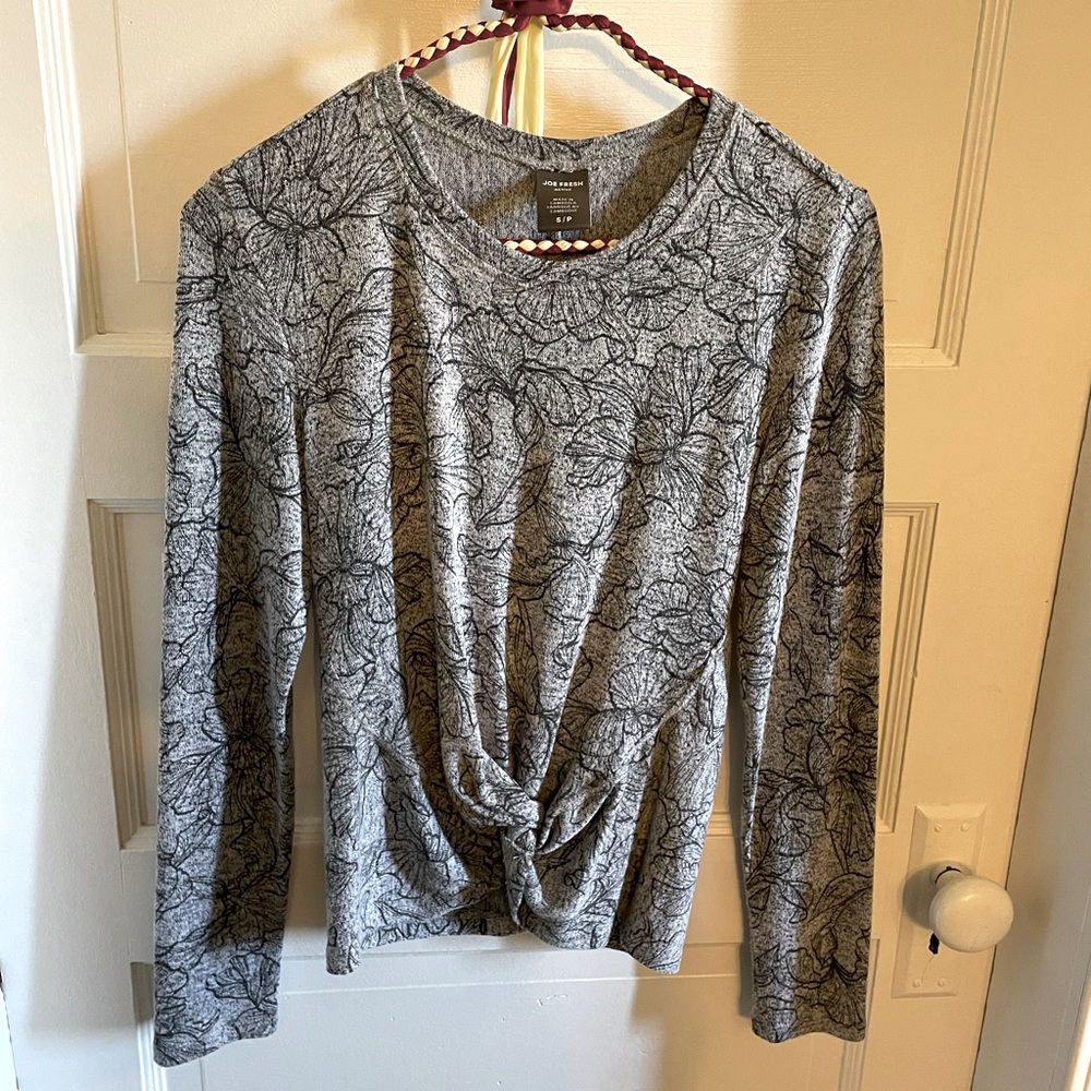 2/$15 Floral Long Sleeve